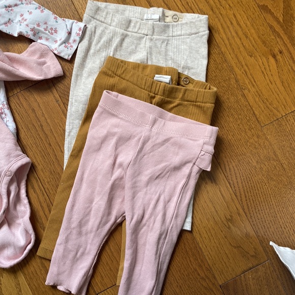 H&M Organic Cotton Newborn Bundle - Picture 2 of 3